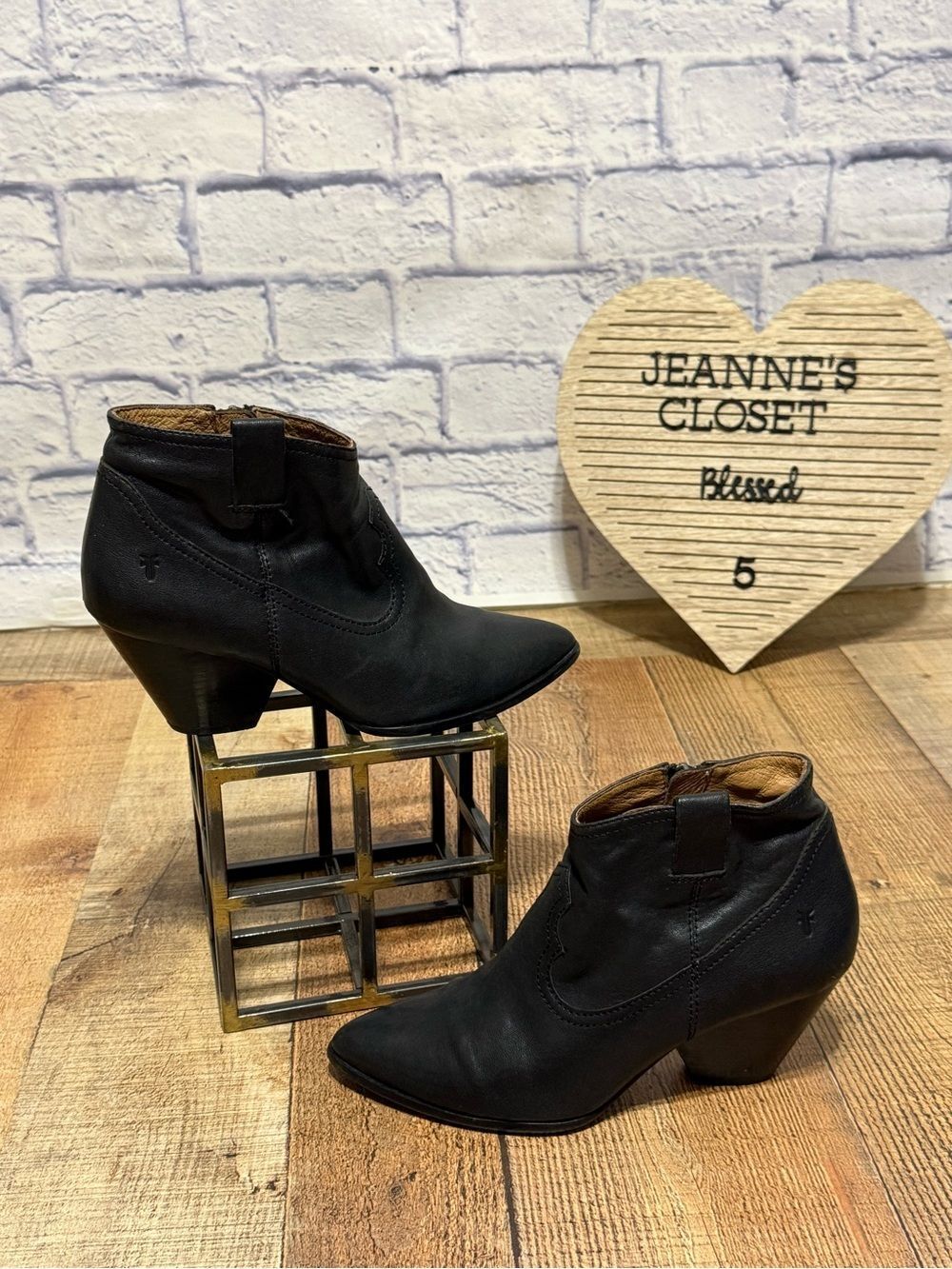 Frye Never Worn Reina Black Leather Booties 7.5 M